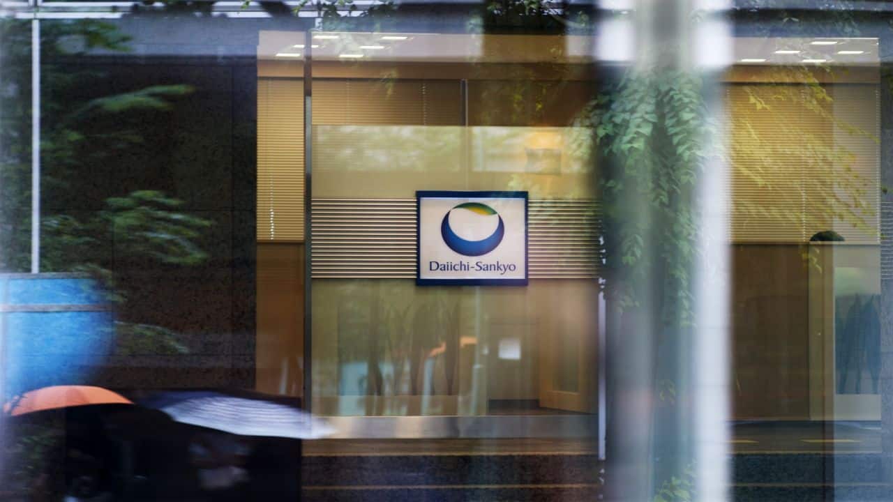 AstraZeneca, Daiichi drug gets broad tumor approval in US