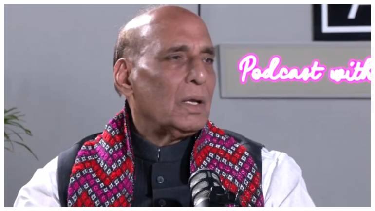 'Wasn't given parole for my mother's last rites during Emergency': Rajnath Singh hits out at Cong over 'dictatorship' charge - Vimarsana News