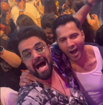 Maniesh Paul and Varun Dhawan at Diljit Dosanjh concert.