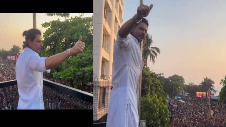 Shah Rukh Khan greets fans on Eid from Mannat, thanks them for making ...