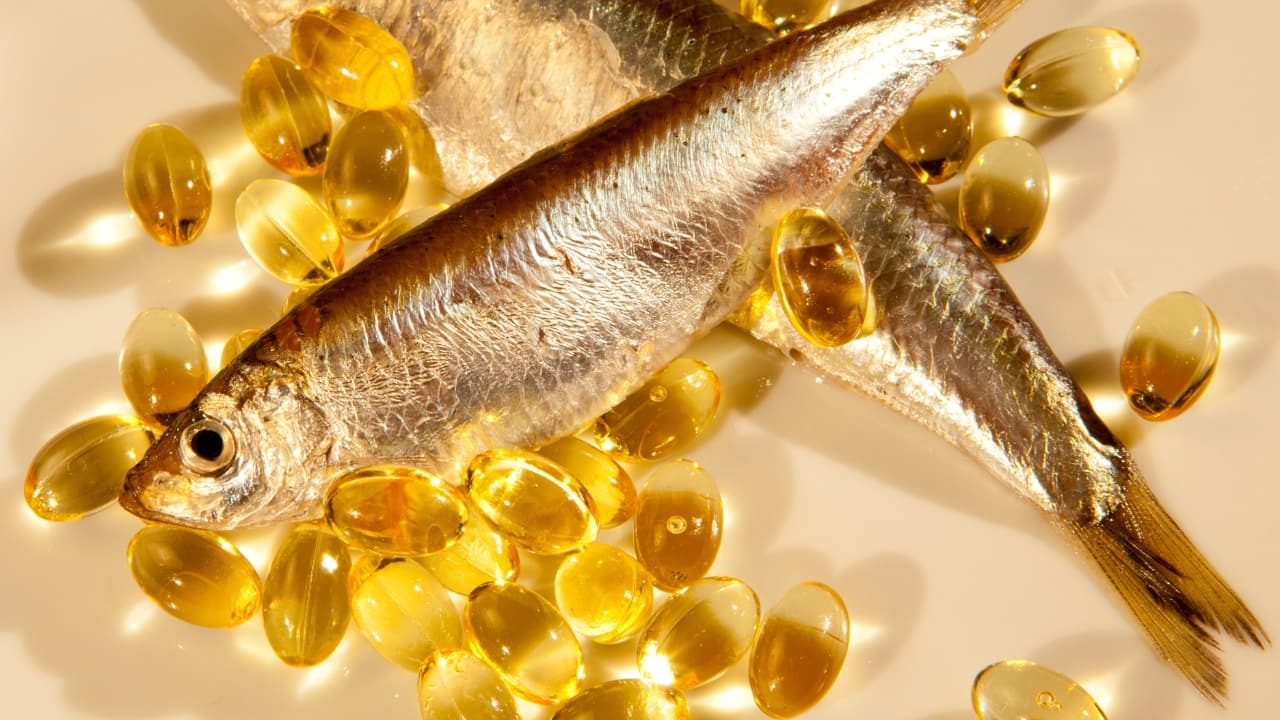 Lesser-known skin benefits of Omega-3 fatty acids, its side effects, and recommended dosage