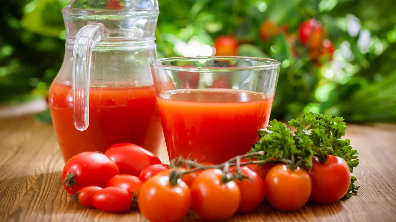 Tomato Juice: Tomato juice contains bleaching properties and antioxidants that can help lighten dark circles and rejuvenate the skin. Mix equal parts of tomato juice and lemon juice and apply the mixture to the skin under your eyes using a cotton ball. Leave it on for 10-15 minutes, then rinse off with water. Use this remedy a few times a week for best results (Image: Canva)