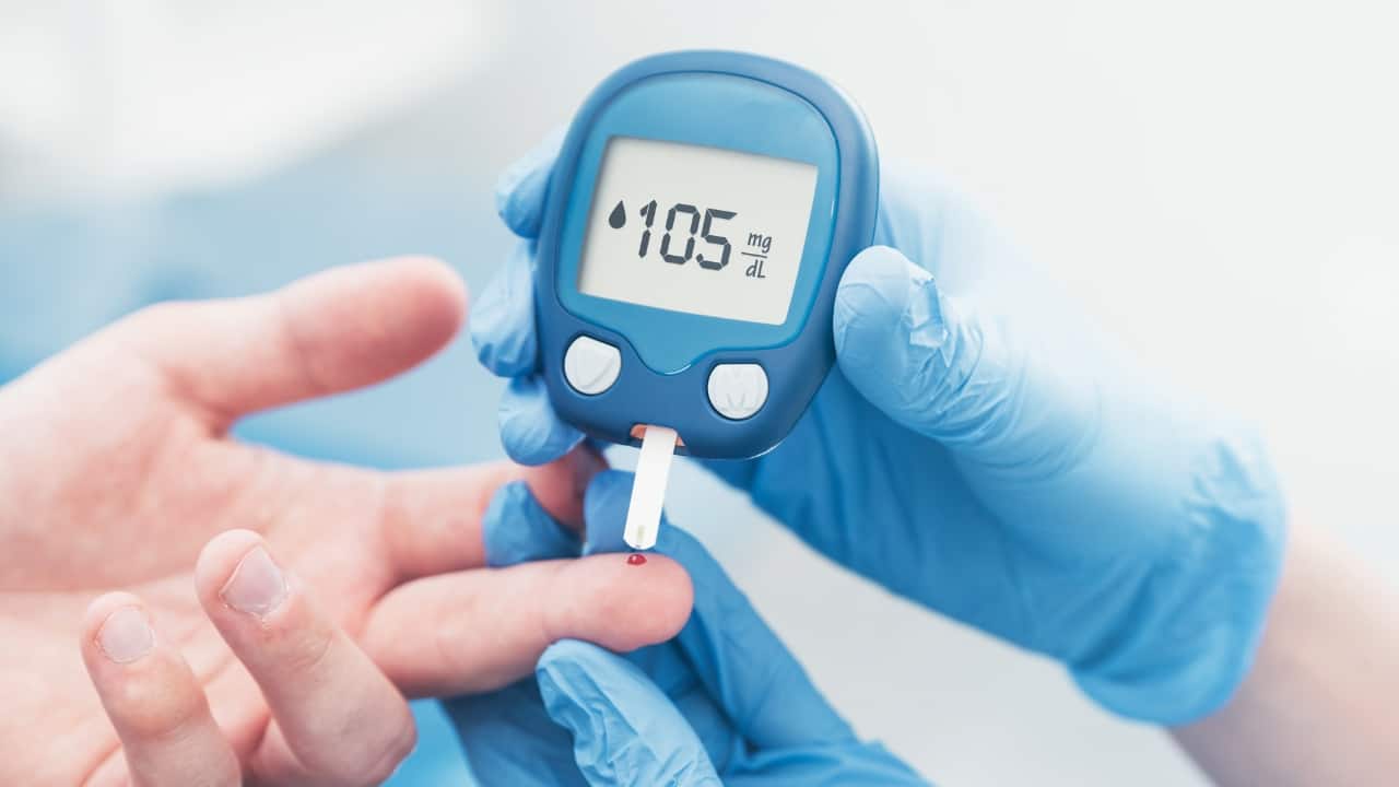 10 tips for managing blood sugar spikes and reducing glycemic impact through diet