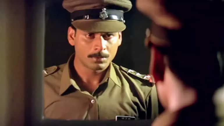 Manoj Bajpayee as inspector Samar Pratap Singh in Shool (1999).