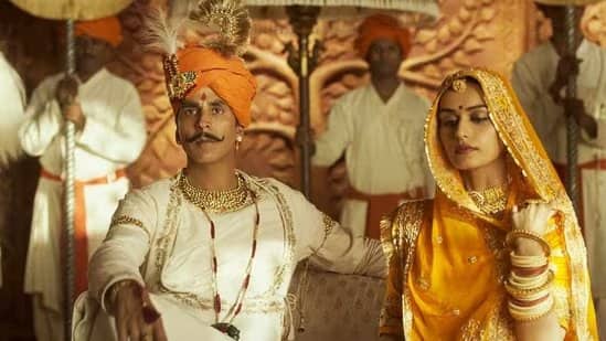 Manushi and Akshay in Samrat Prithviraj movie.