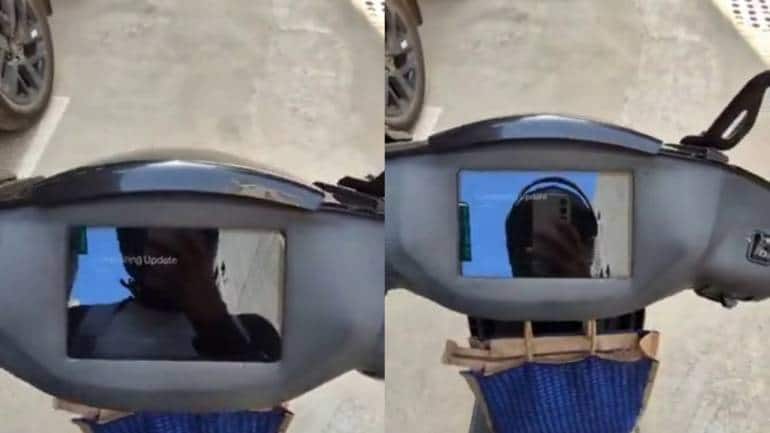 'Late to office because my scooter was updating': Noida man's unique excuse is viral - Vimarsana News