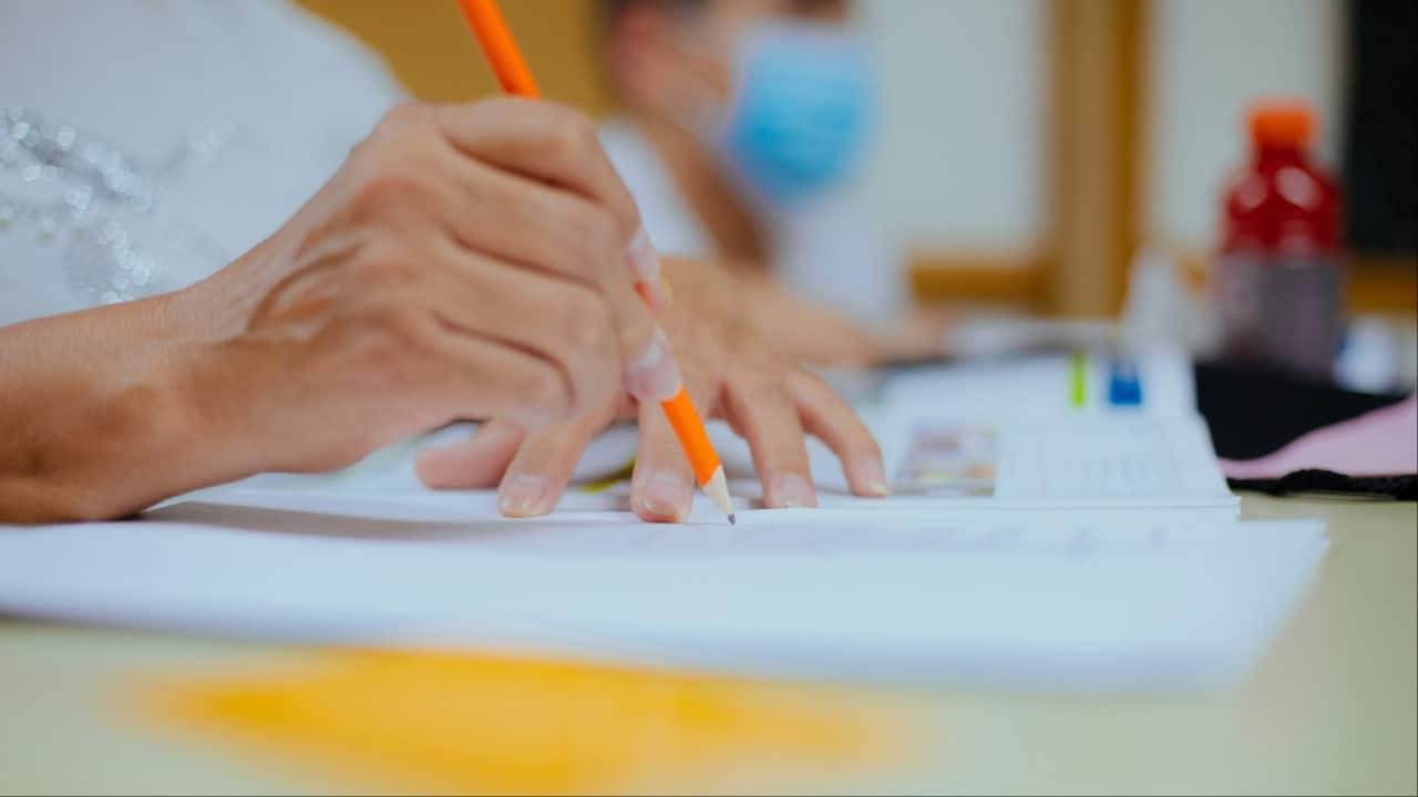 25-year-old private tutor in Dubai was paid Rs 2.5 lakh to do a child's homework: 'Extreme wealth'