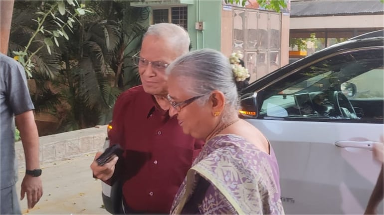 Sudha And Narayana Murthy Cast Their Votes In 2024 Lok Sabha Elections Their Message To Voters 7702