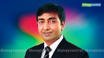 Vneet Jaain is the Managing Director of Adani Green Energy (AGEL) and also Director at Adani New Industries Limited (ANIL).