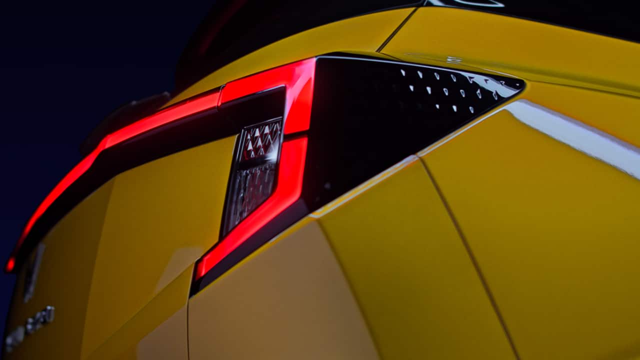 As per the teaser video, the SUV gets a redesigned front end featuring new LED headlamps, dual-tone alloy wheels and has a totally new rear fascia with C-shaped LED taillights connected by an LED light bar.