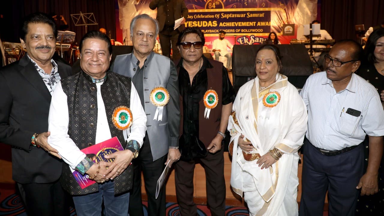 Anup Jalota, Udit Narayan, Babul Supriyo, and other singers received Dr KJ Yesudas Achievement Award
