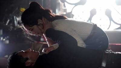 BLACKPINK’s Jisoo films kissing scenes for debut series 'Snowdrop' like a true professional