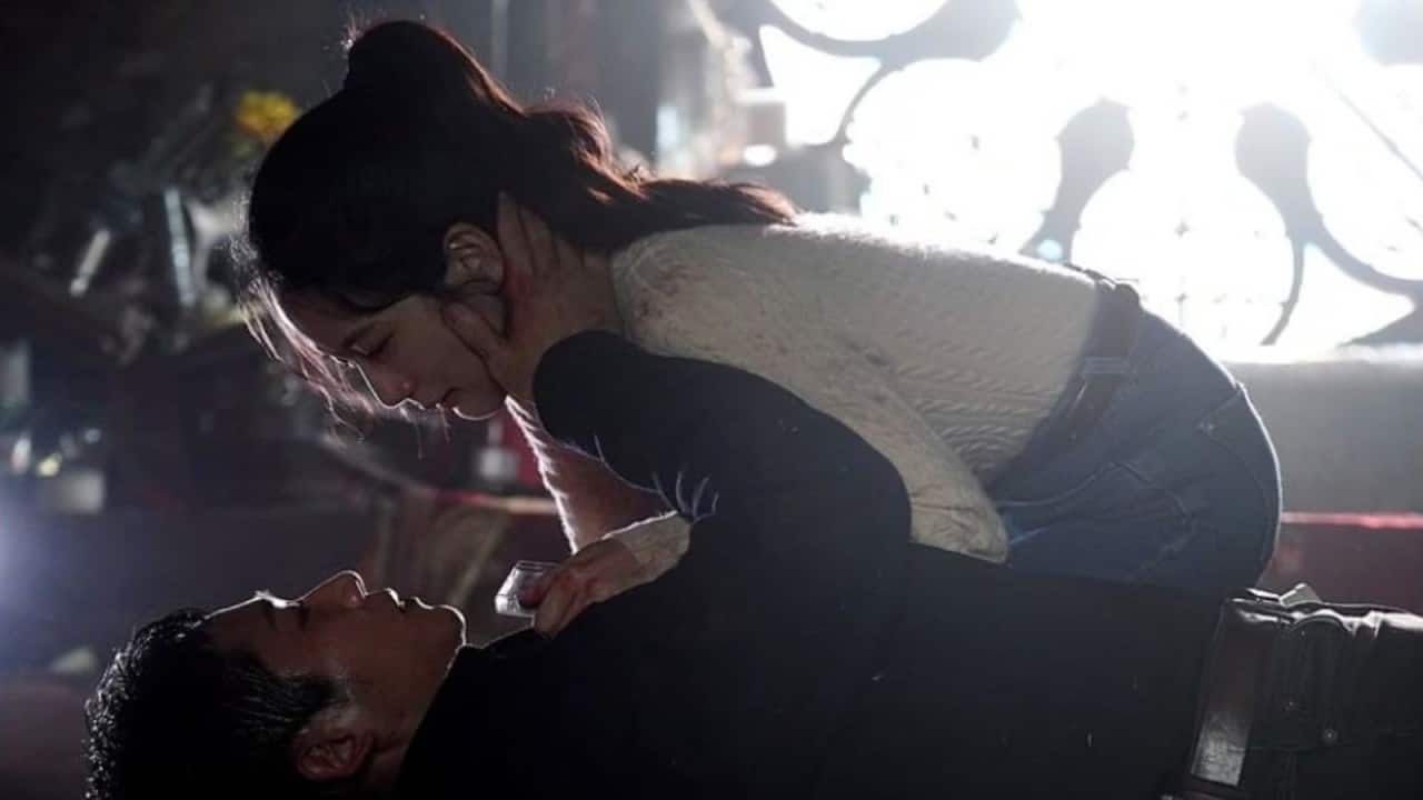 BLACKPINK’s Jisoo films kissing scenes for debut series 'Snowdrop' like a true professional