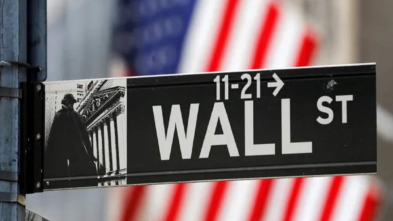 Wall Street Indices Up Amid Fed Decision Anticipation and Trade Concerns