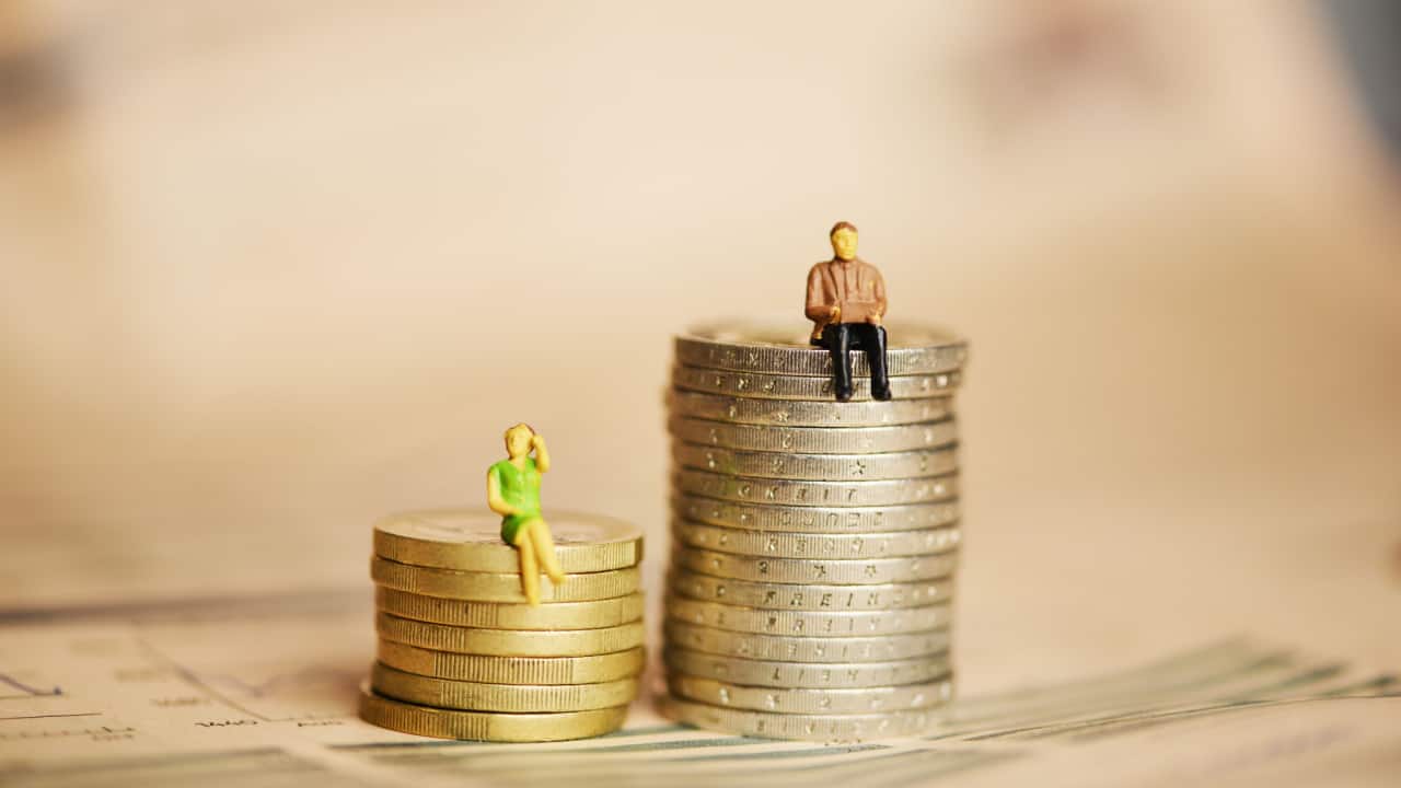 Data Story: The wide gap between SMID valuations and earnings