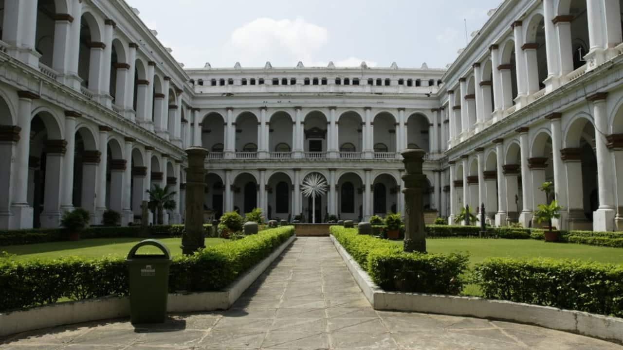 What contemporary architects can learn from the Indian Museum Kolkata building - temperature control in the age of climate change What contemporary architects can learn from the Indian Museum Kolkata building - temperature control in the age of climate change