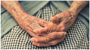 Due to a glitch, the woman's birth date was computed as 2022 and not 1922. (Representational)