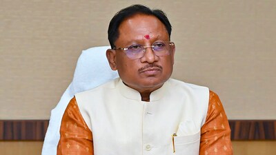 Chhattisgarh received Rs 43,600 crore in investment commitments during CM Vishnu Deo Sai’s Singapore visit, led by a Rs 41,750 crore AI data centre.