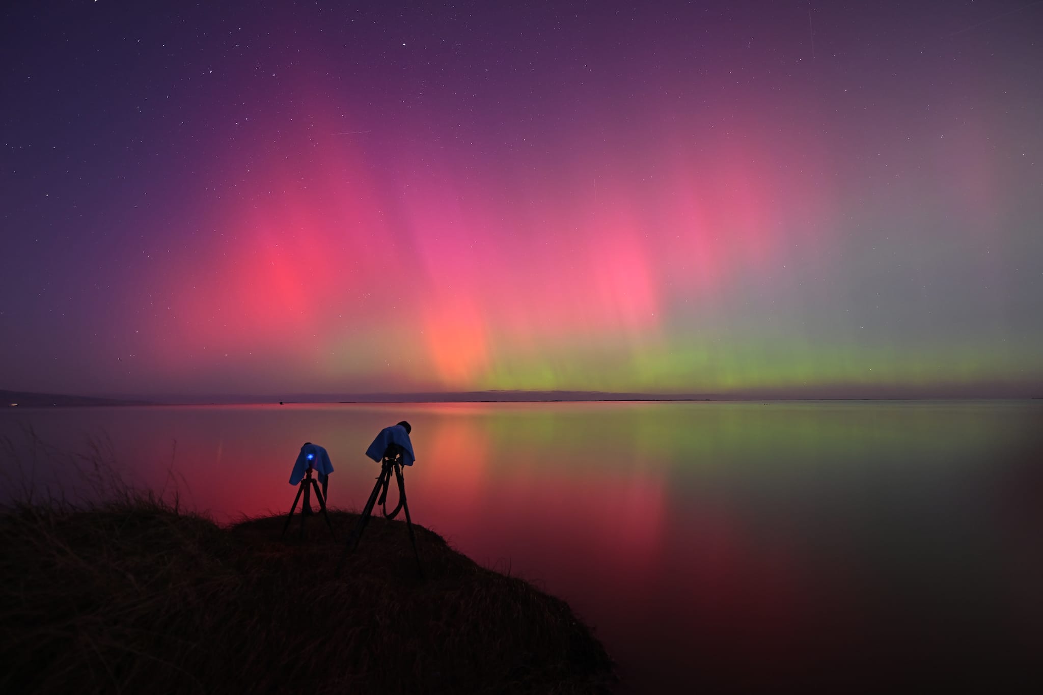 Rare solar storm lights up skies from Tasmania to Britain | See pics of ...