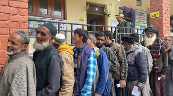 In the ongoing General Elections 2024, the three Parliamentary constituencies in the valley — Srinagar (38.49%), Baramulla (59.1%), and Anantnag-Rajouri (52.28% as of 7:45 PM) — have recorded their highest voter turnouts in decades. (Representational image)