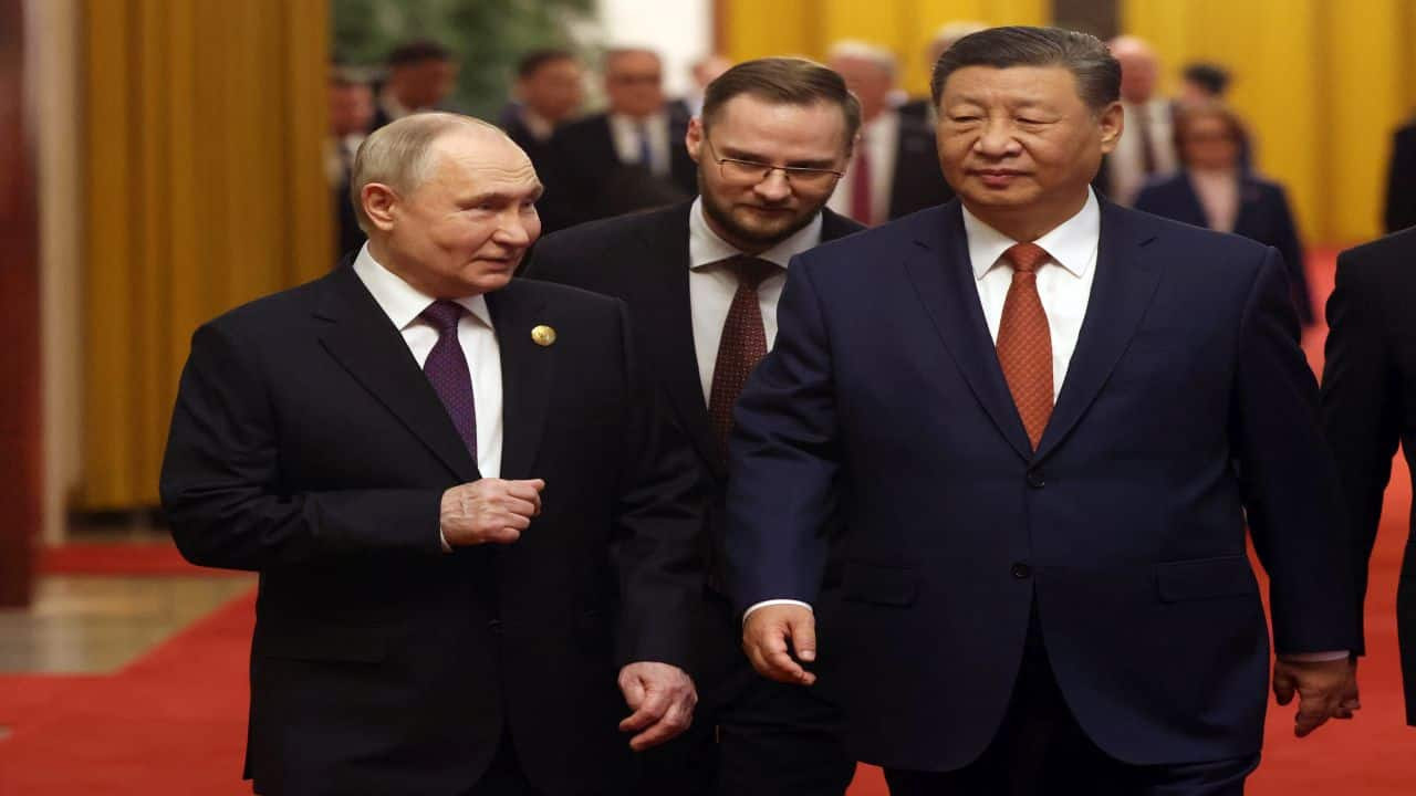 Xi Jinping, Vladimir Putin hail ties as 'stabilising' force in a ...