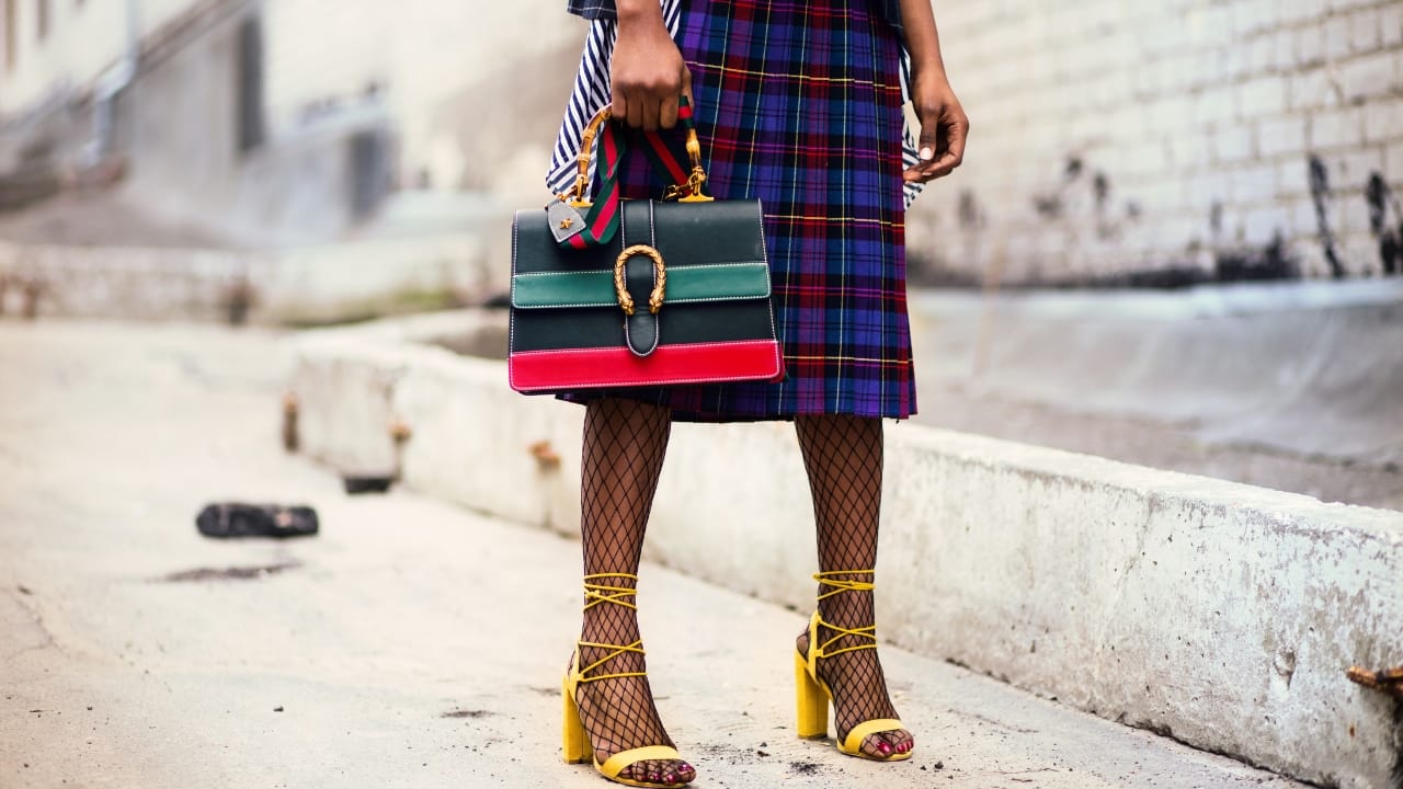 Fashion tips: 10 must-have stylish accessories that add drama to your simple outfit