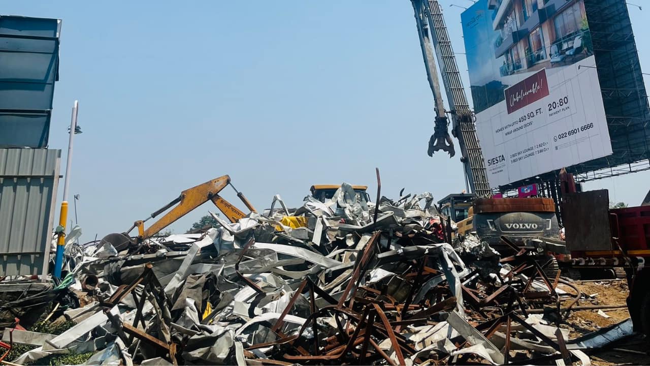 Bollywood actor Kartik Aaryan’s uncle and aunt die in Ghatkopar hoarding collapse incident