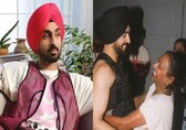 Diljit Dosanjh’s old neighbor from his village Dosanjh meets him at his concert in Chicago, singer says she took care of him for 8–9 years like her own child