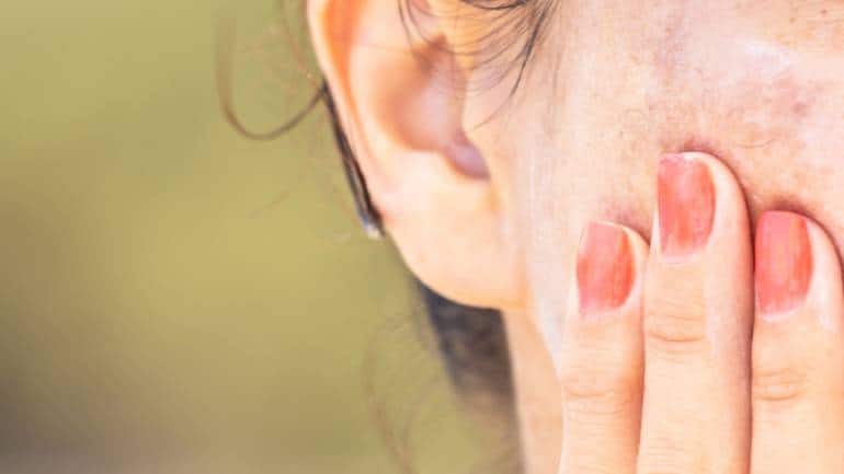 Home remedies for pigmentation: Use health benefits of turmeric, aloe vera, others to cure skin issue - Vimarsana News