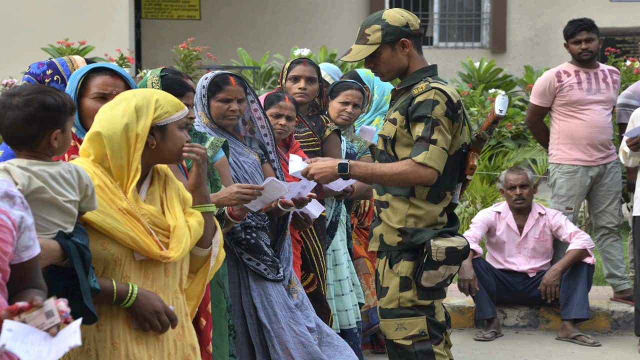 Decoding Economics: India’s two hundred and fifty thousand democracies