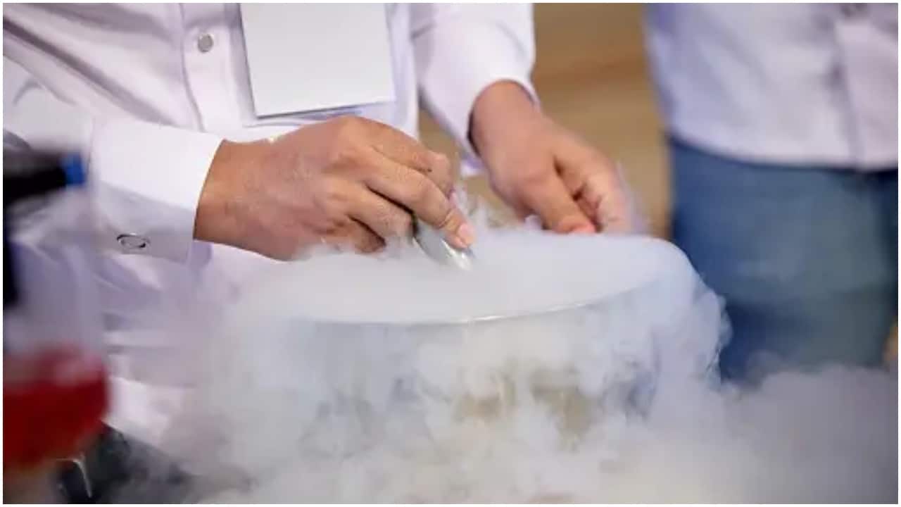 Bengaluru girl, 12, gets hole in stomach after consuming liquid nitrogen paan - Vimarsana News