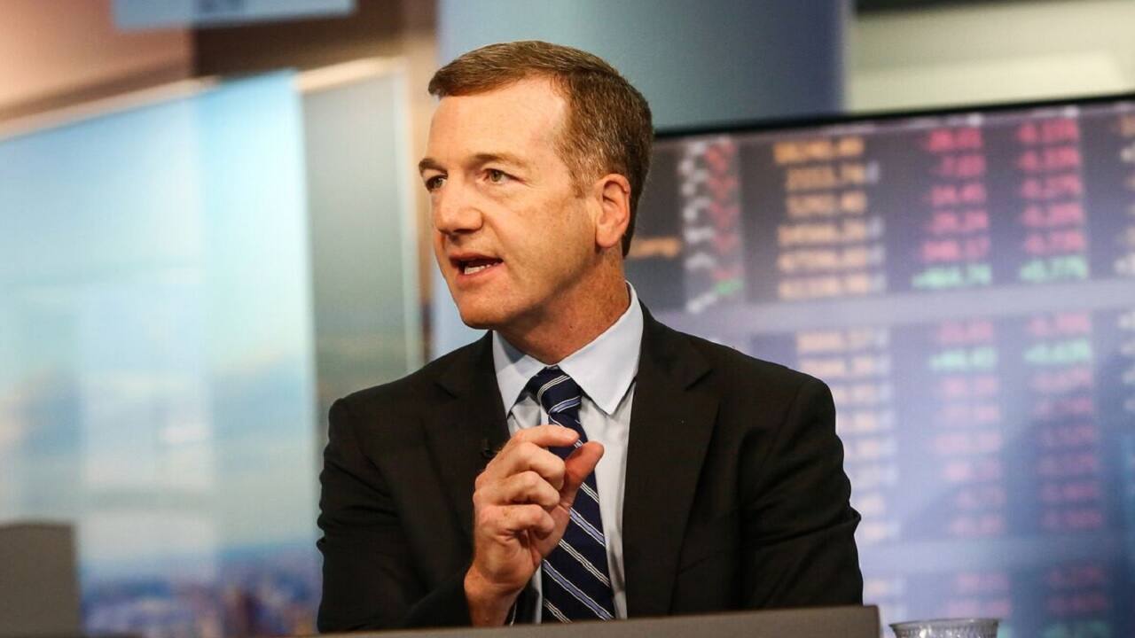 One of the last big bears on Wall Street turns bullish on US stocks