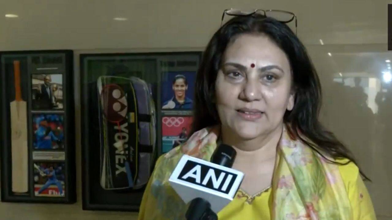 Mumbai: On #LokSabhaelections2024 'Ramayana' actress Dipika Chikhlia Topiwala says, &quot;...Today is the fifth phase of elections and very few people are casting their votes, therefore I had posted a reel on my social media urging everyone to cast their vote. I insist &amp; request everyone to please cast their vote. If you don't vote you would get something that would not benefit you...&quot; (Image Source: ANI)