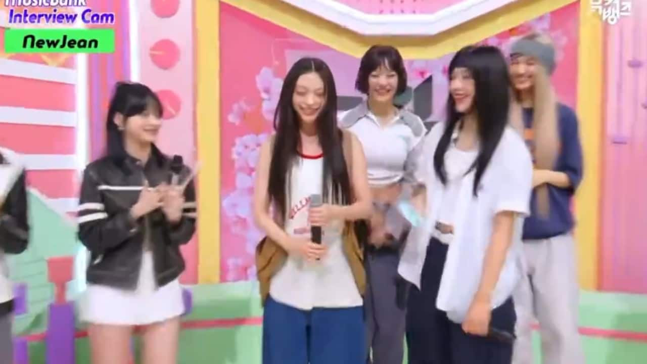 NewJeans and LE SSERAFIM's Eunchae warm hearts on Music Bank amidst feud between HYBE and Min Hee Jin