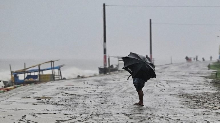 Cyclone Remal LIVE Update: Cyclone Remal crosses Bangladesh and West Bengal coasts, set to weaken, says IMD