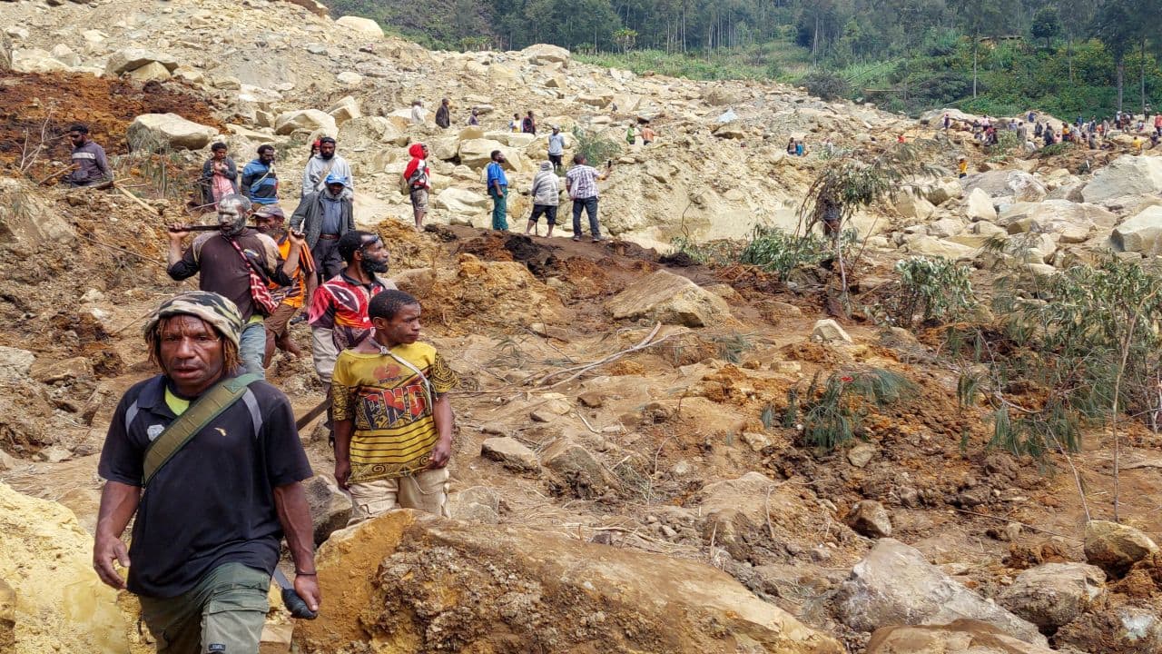 Papua Nugini melaporkan lebih dari 2.000 orang tertimbun tanah longsor