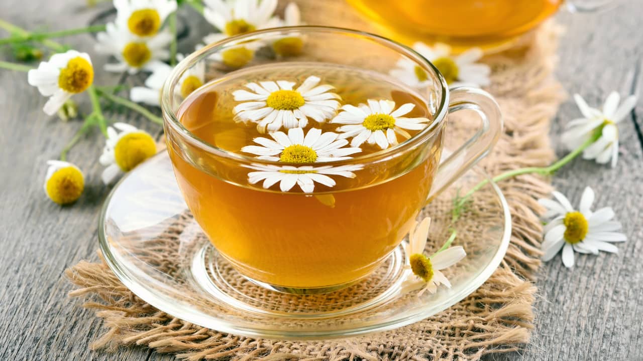 Drinks That Help Alleviate Anxiety Chamomile Tea Chamomile tea contains flavonoids with anti-anxiety properties. Long-term consumption of chamomile has been shown to reduce symptoms of generalized anxiety disorder (GAD), says Nikunj. (Image: Canva)