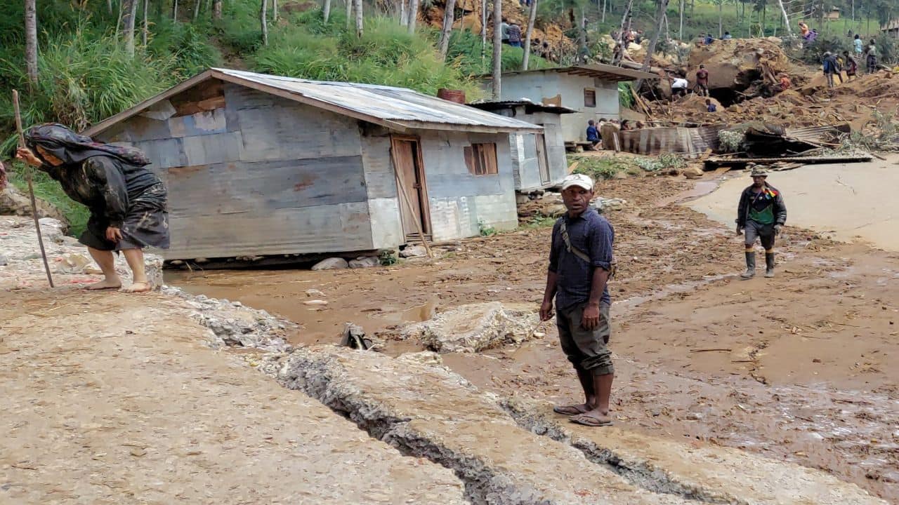 Papua New Guinea says over 2,000 people buried in landslide ...