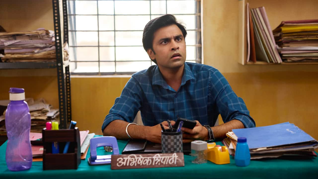 Abhishek Tripathi (Jitendra Kumar) in Panchayat.