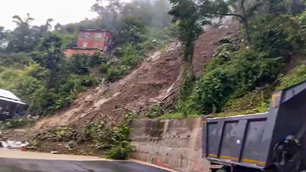 Cyclone Remal pounds India, Bangladesh: 16 dead, millions without power