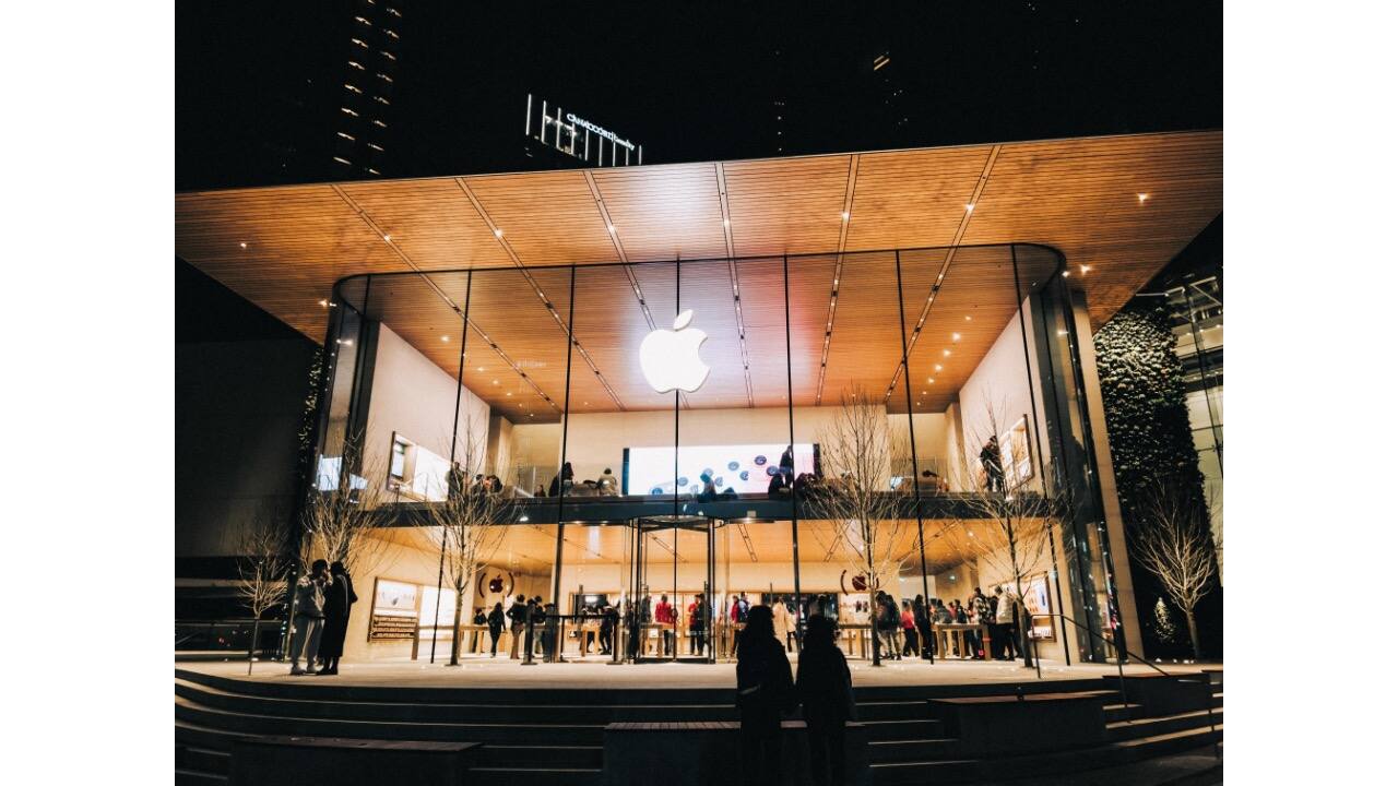 Apple is China's 'favourite' once again as iPhone sales surge by 52% - Vimarsana News