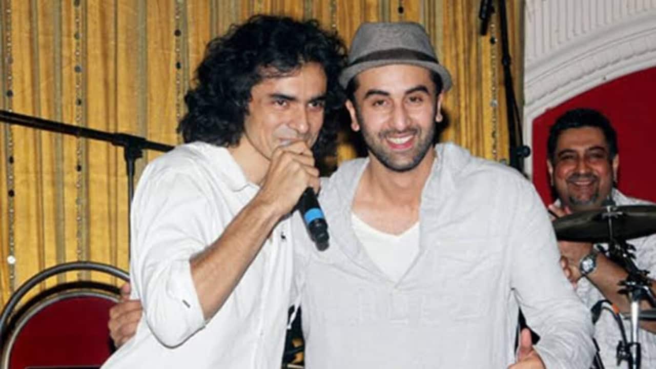 Imtiaz Ali reveals Ranbir Kapoor is always interested in his fans, says "he asks his fans 'subeh kya khaya?', 'aap kaha se aaye ho?"