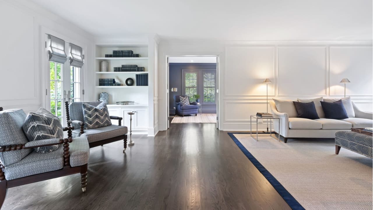 The Illinois home was fully renovated and expanded in 2018. (Image credit: Dawn McKenna Group, Coldwell Banker Realty)