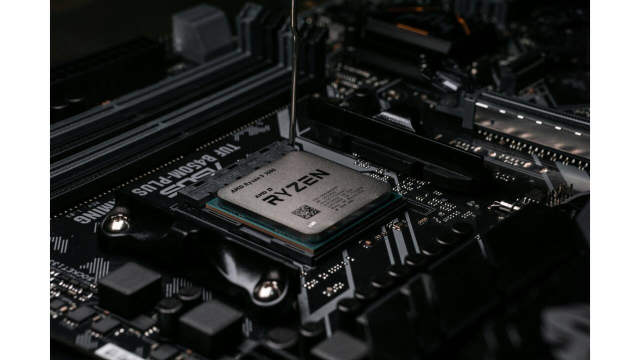 AMD unveils Zen 5 AI CPUs and Radeon Pro W7900 dual slot GPU at Computex 2024