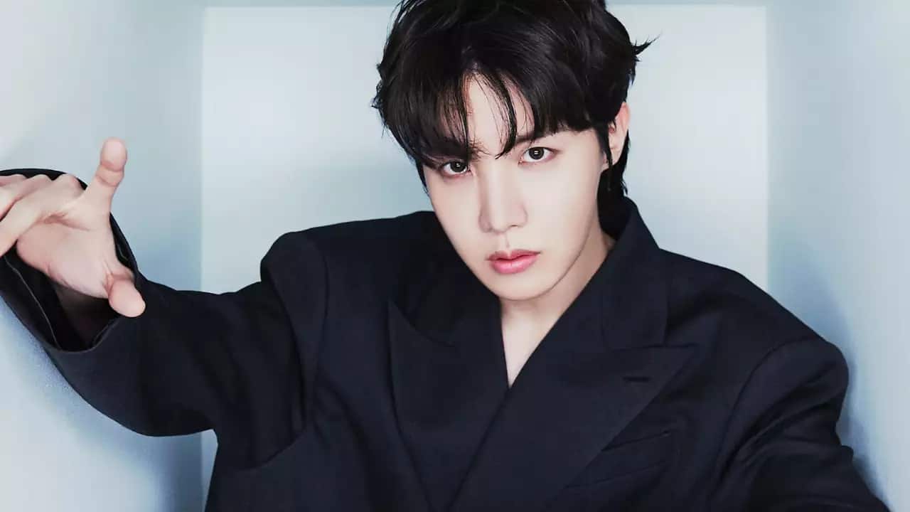 BTS' j-Hope shines at the Strong Warrior, Army! Presentation Contest