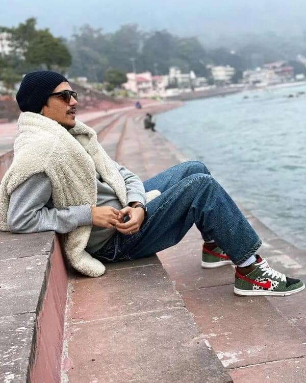 Vijay Varma donning the Nike SB Dunk High Dog Walkers.
