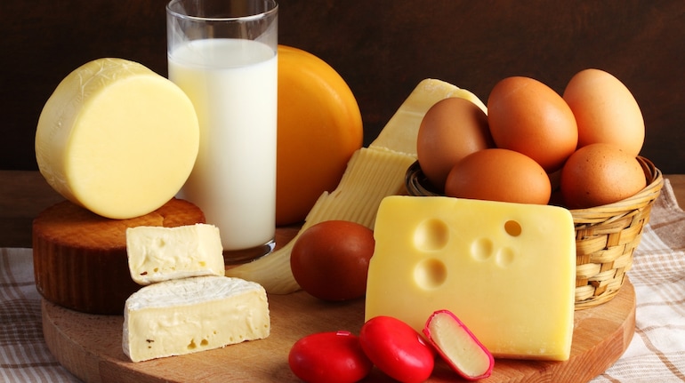 Some people may have sensitivities or allergies to dairy products, causing inflammation and potential scalp issues. (Image: Canva) Some people may have sensitivities or allergies to dairy products, causing inflammation and potential scalp issues. (Image: Canva)