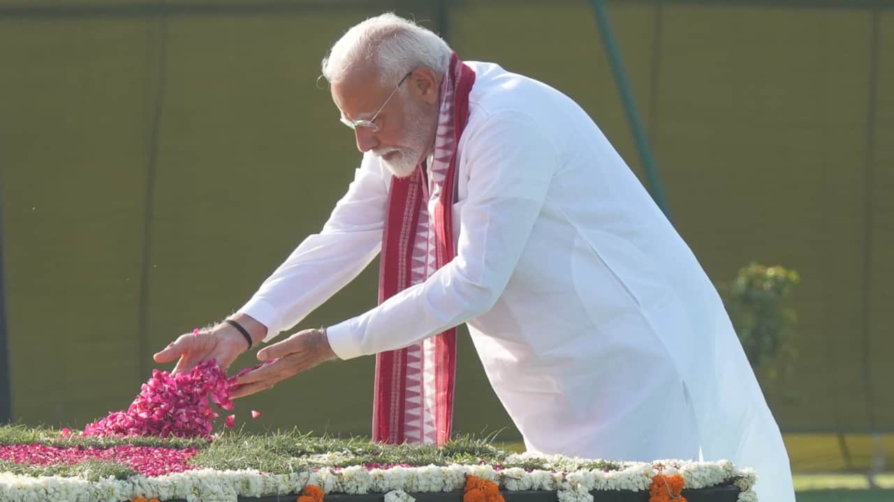 He also visited National War Memorial with Defense Minister Rajnath Singh where he laid a wreath He also visited National War Memorial with Defense Minister Rajnath Singh where he laid a wreath