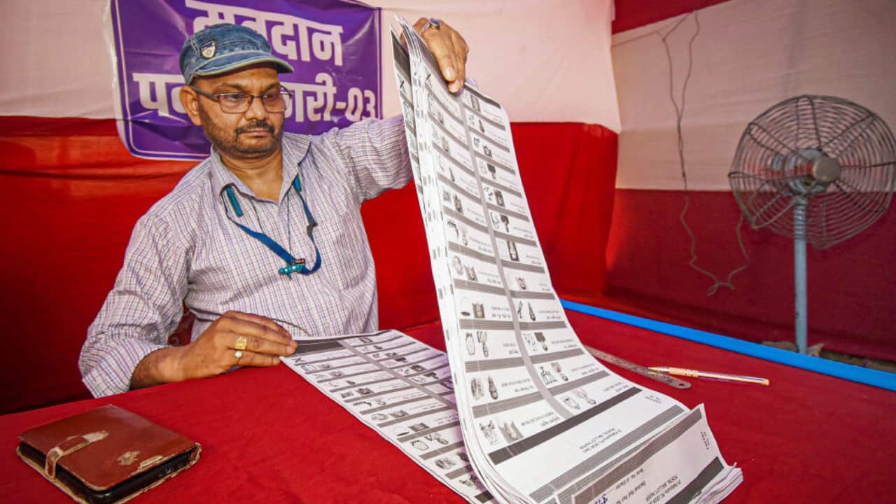 Postal ballot voting signals government employees' discontent with BJP in UP