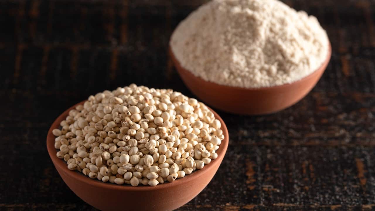 Sorghum: Sorghum is rich in antioxidants, particularly phenolic compounds, which help reduce inflammation and oxidative stress. It is also high in protein and fibre. It promotes satiety and aids in keeping your weight in check. Sorghum contains significant amounts of iron, phosphorus, and potassium, all of which support your health and wellness (Image: Canva)